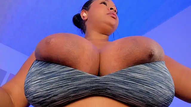 Brianna bigboobs online show from July 18, 2026, 11:08 am