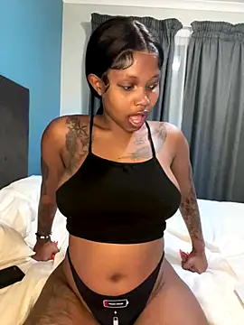 Snapshot of InkLady444 chatting on October 10, 2025, 2:56 am InkLady444 online show from October 10, 2025, 2:56 am