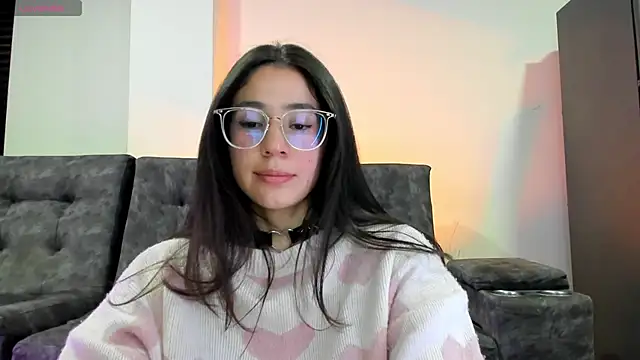 Snapshot of emmadiaz1 chatting on February 8, 2026, 3:48 am emmadiaz1 online show from February 8, 2026, 3:48 am