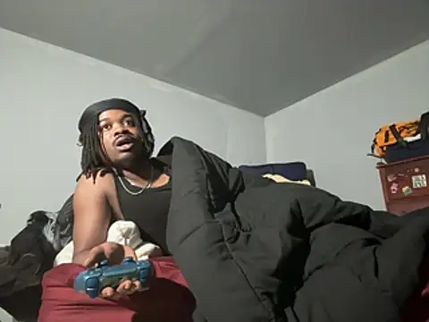 Snapshot of SluttyLyfe4L chatting on February 15, 2026, 8:24 am SluttyLyfe4L online show from February 15, 2026, 8:24 am