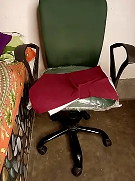 Sony-Model online show from November 20, 2025, 3:45 pm