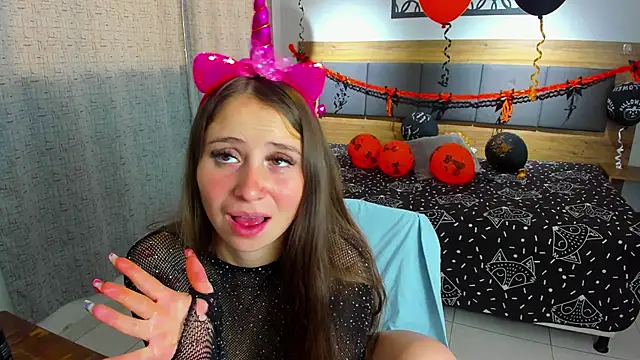 martina lujann online show from October 27, 2025, 1:01 pm