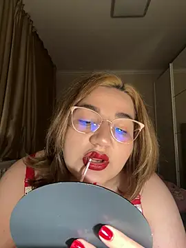 Leya  Droit online show from February 14, 2025, 10:04 pm