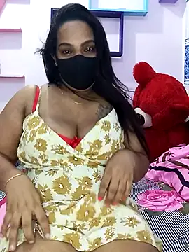 Snapshot of _Hot_Kisses_ chatting on December 26, 2024, 6:43 pm Hot Kisses online show from December 26, 2024, 6:43 pm