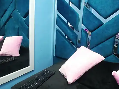 Snapshot of Luciana_Ass chatting on September 17, 2025, 8:55 pm Luciana Ass online show from September 17, 2025, 8:55 pm