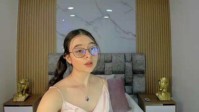 Snapshot of Khalifa_fletcher chatting on March 5, 2025, 10:32 pm Khalifa fletcher online show from March 5, 2025, 10:32 pm