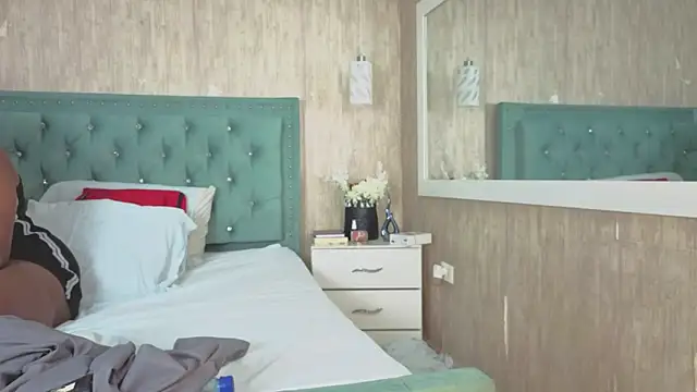 Snapshot of Alexa_roussee chatting on September 22, 2025, 11:38 am Alexa roussee online show from September 22, 2025, 11:38 am