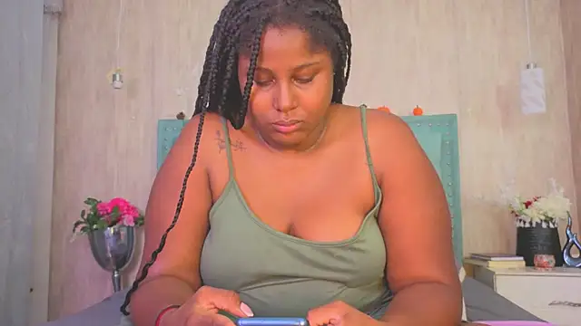 Snapshot of Alexa_roussee chatting on October 19, 2025, 1:36 pm Alexa roussee online show from October 19, 2025, 1:36 pm