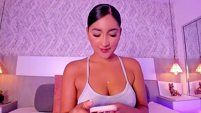 Snapshot of AishaPeyton chatting on September 15, 2025, 4:40 pm AishaPeyton online show from September 15, 2025, 4:40 pm