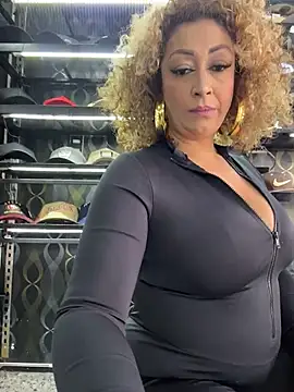 Katti Barrera online show from July 7, 2026, 7:39 pm