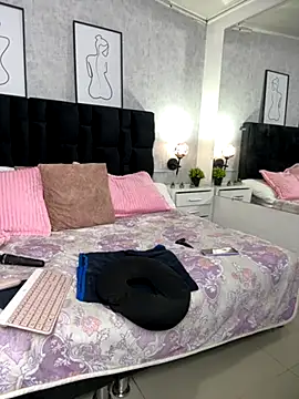 Katti Barrera online show from October 12, 2025, 6:31 pm