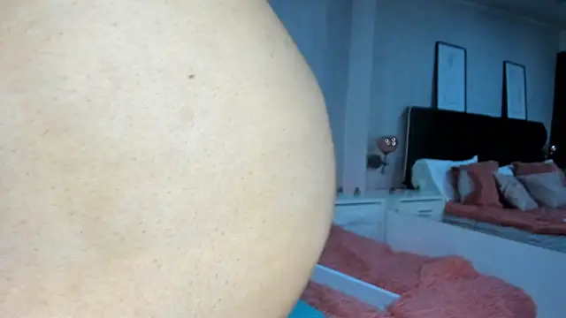 Snapshot of Katti_Barrera chatting on February 11, 2025, 8:42 pm Katti Barrera online show from February 11, 2025, 8:42 pm
