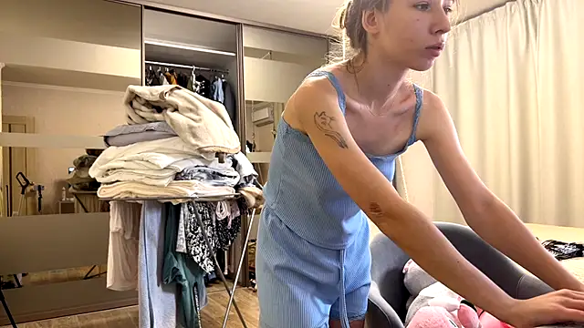 anna kiss69 online show from October 19, 2025, 4:43 pm