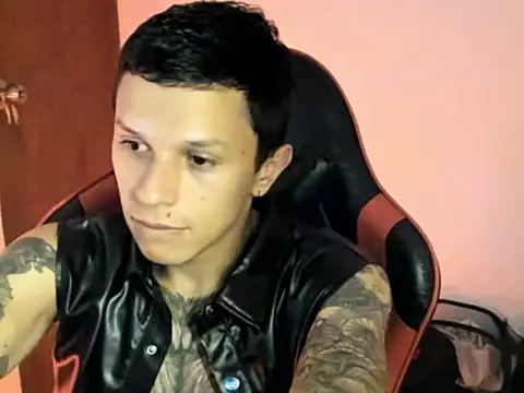 Snapshot of goodboy69l chatting on March 3, 2026, 11:23 pm goodboy69l online show from March 3, 2026, 11:23 pm