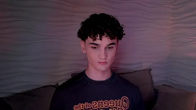 Snapshot of adam_21cm__ chatting on March 12, 2025, 4:35 pm adam 21cm online show from March 12, 2025, 4:35 pm