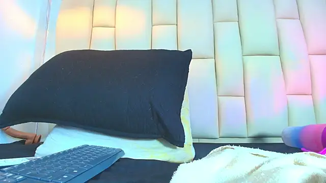 Snapshot of mss_mar chatting on October 8, 2025, 3:08 am mss mar online show from October 8, 2025, 3:08 am