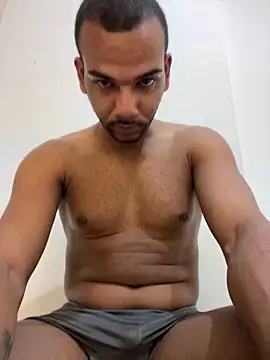 Snapshot of noahmarins chatting on November 17, 2025, 2:26 am noahmarins online show from November 17, 2025, 2:26 am