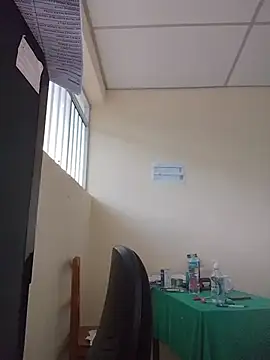 Snapshot of activo202 chatting on December 15, 2025, 10:59 pm activo202 online show from December 15, 2025, 10:59 pm