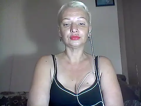 Snapshot of MaryJane441 chatting on September 30, 2025, 7:14 am MaryJane441 online show from September 30, 2025, 7:14 am