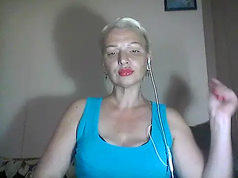 Snapshot of MaryJane441 chatting on September 24, 2025, 10:11 am MaryJane441 online show from September 24, 2025, 10:11 am