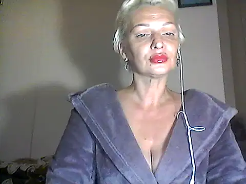 Snapshot of MaryJane441 chatting on October 1, 2025, 6:23 pm MaryJane441 online show from October 1, 2025, 6:23 pm