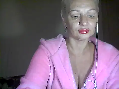 Snapshot of MaryJane441 chatting on October 17, 2025, 8:10 pm MaryJane441 online show from October 17, 2025, 8:10 pm