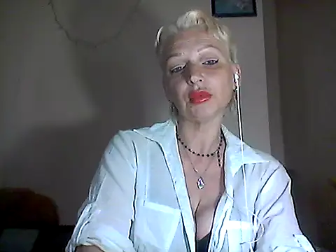 MaryJane441 online show from May 18, 2026, 8:24 pm