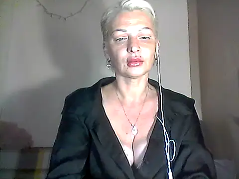 Snapshot of MaryJane441 chatting on July 10, 2026, 8:09 pm MaryJane441 online show from July 10, 2026, 8:09 pm