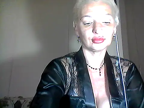 Snapshot of MaryJane441 chatting on October 11, 2025, 7:15 pm MaryJane441 online show from October 11, 2025, 7:15 pm