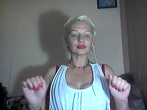 Snapshot of MaryJane441 chatting on October 3, 2025, 6:42 pm MaryJane441 online show from October 3, 2025, 6:42 pm