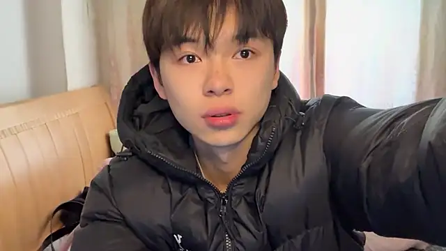 xiaottt1918 online show from January 10, 2025, 5:26 am