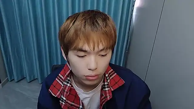 xiaottt1918 online show from April 2, 2026, 7:15 am