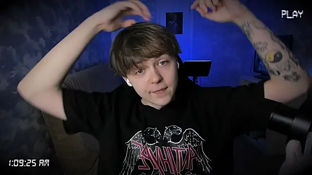 Snapshot of charonbaby1 chatting on October 9, 2025, 10:10 pm charonbaby1 online show from October 9, 2025, 10:10 pm