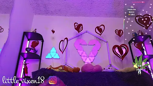 littlevixen18 online show from March 20, 2026, 2:29 pm