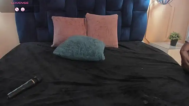 Yazmin rouse online show from January 16, 2025, 5:12 pm