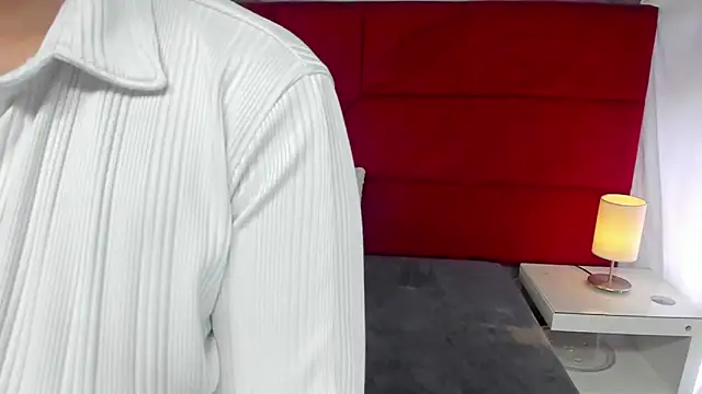 Yazmin rouse online show from March 15, 2026, 1:29 pm