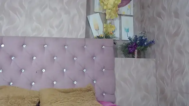 Snapshot of AnnieSoul chatting on October 11, 2025, 2:40 pm AnnieSoul online show from October 11, 2025, 2:40 pm