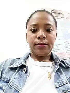 Snapshot of cindy_damm chatting on September 25, 2025, 3:40 pm cindy damm online show from September 25, 2025, 3:40 pm