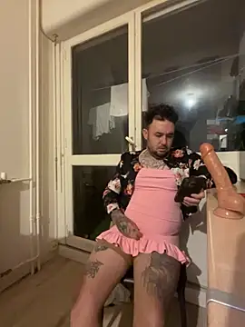 lope85540 online show from October 3, 2025, 4:03 am