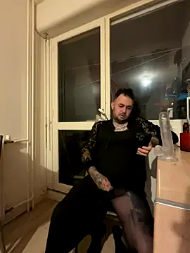 lope85540 online show from November 10, 2025, 5:56 am