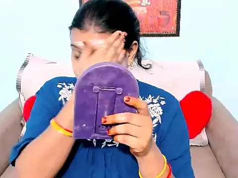 kendracox21 online show from March 16, 2026, 4:42 am