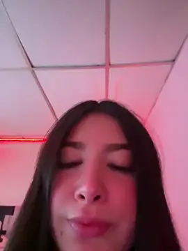 Snapshot of annaharper- chatting on March 1, 2026, 11:49 pm annaharper- online show from March 1, 2026, 11:49 pm