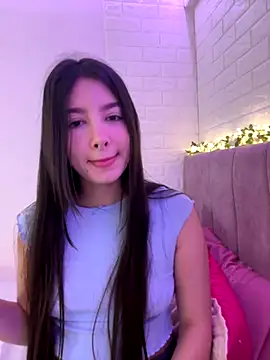 Snapshot of annaharper- chatting on September 22, 2025, 6:47 pm annaharper- online show from September 22, 2025, 6:47 pm