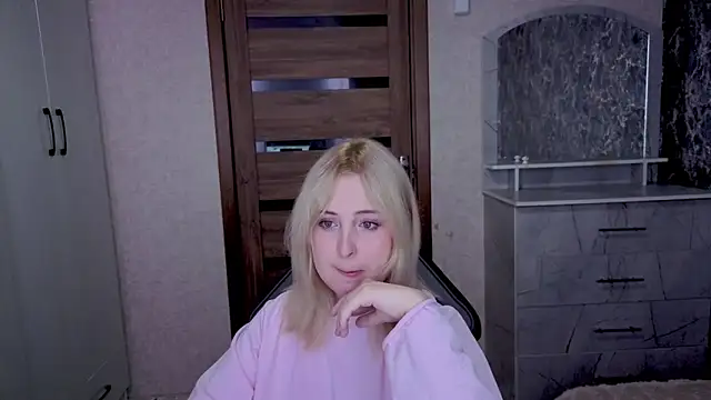 Kristy-Max online show from March 13, 2026, 8:47 pm