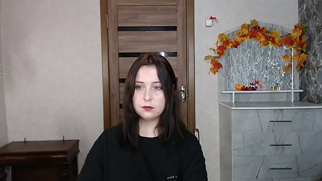 Kristy-Max online show from October 1, 2025, 8:35 pm