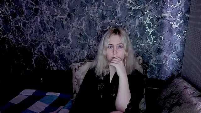 Kristy-Max online show from March 31, 2026, 9:06 pm