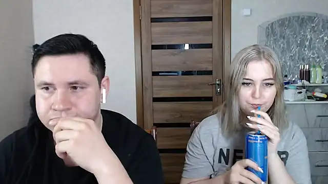 Kristy-Max online show from February 28, 2025, 8:07 pm