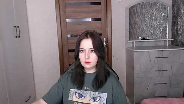 Kristy-Max online show from December 5, 2025, 9:12 pm