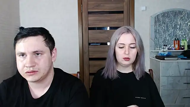 Kristy-Max online show from March 8, 2025, 1:06 am