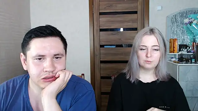 Kristy-Max online show from March 11, 2025, 1:16 am